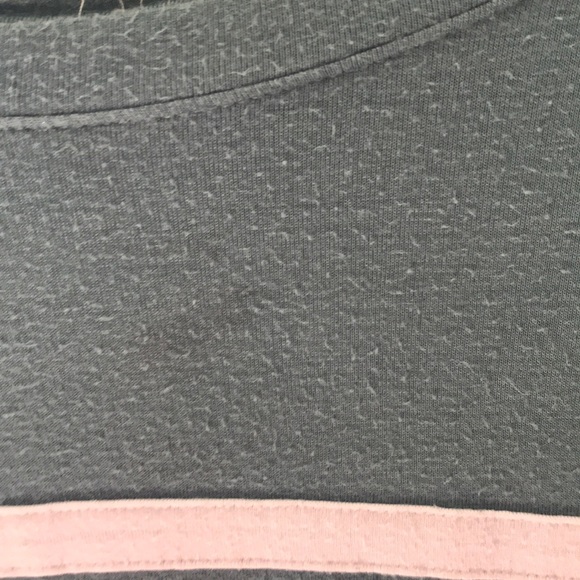 Green top - Picture 2 of 4